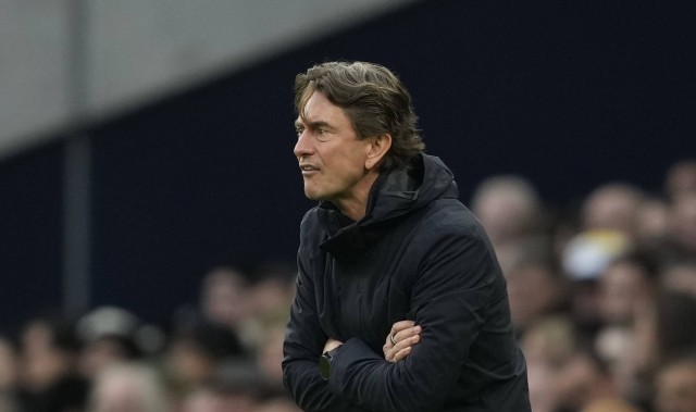 开云体育下载-英媒：弗兰克仍处在帅位危机中，助教海廷加是热刺临时主帅首选