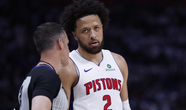 开云体育下载-一场105-113的完败，让活塞伪强队实锤，魔术信心大增，骑士失算