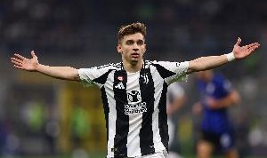 球报：尤文想续租小孔塞桑，但波尔图只接受该球员的永久转会