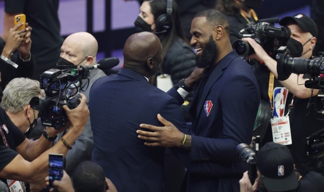 老猫：乔丹是我的GOAT 但创造一个球员你会选詹姆斯而非乔科