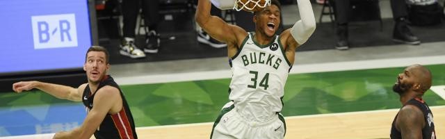 开云体育下载-【观察】季后赛彰显雄鹿成长 复仇已是时间问题？