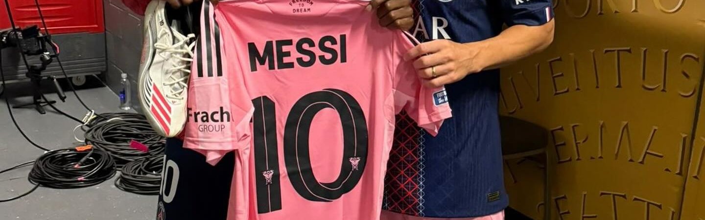 开云体育官网-😎进货来了？登贝莱赛后“薅走”梅西全套装备，苏牙、阿尔巴球衣也没放过